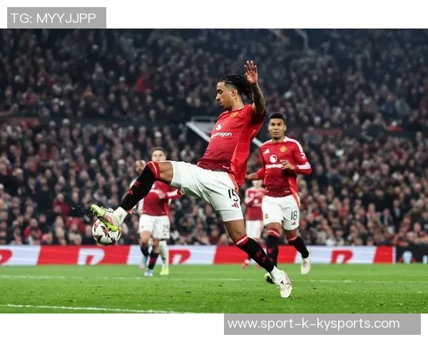 费迪南德强调卢克肖健康是首选约罗海文需老将指导助成长 费迪南德强调卢克肖健康是首选约罗海文需老将指导助成长